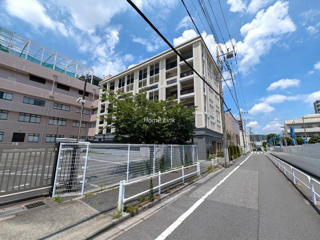 シティハウス志村三丁目ザ・レジデンス　南側からの外観